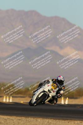 media/Dec-07-2024-CVMA (Sat) [[21c5f1ef85]]/Race 13-Amateur Supersport Middleweight/